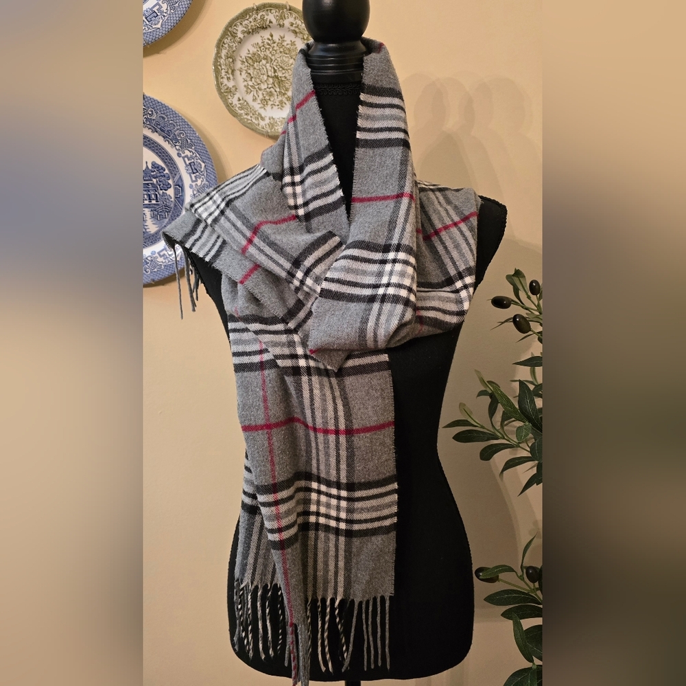 V.Fraas Cashmink Gray Black Red Plaid Fringe Acrylic Scarf